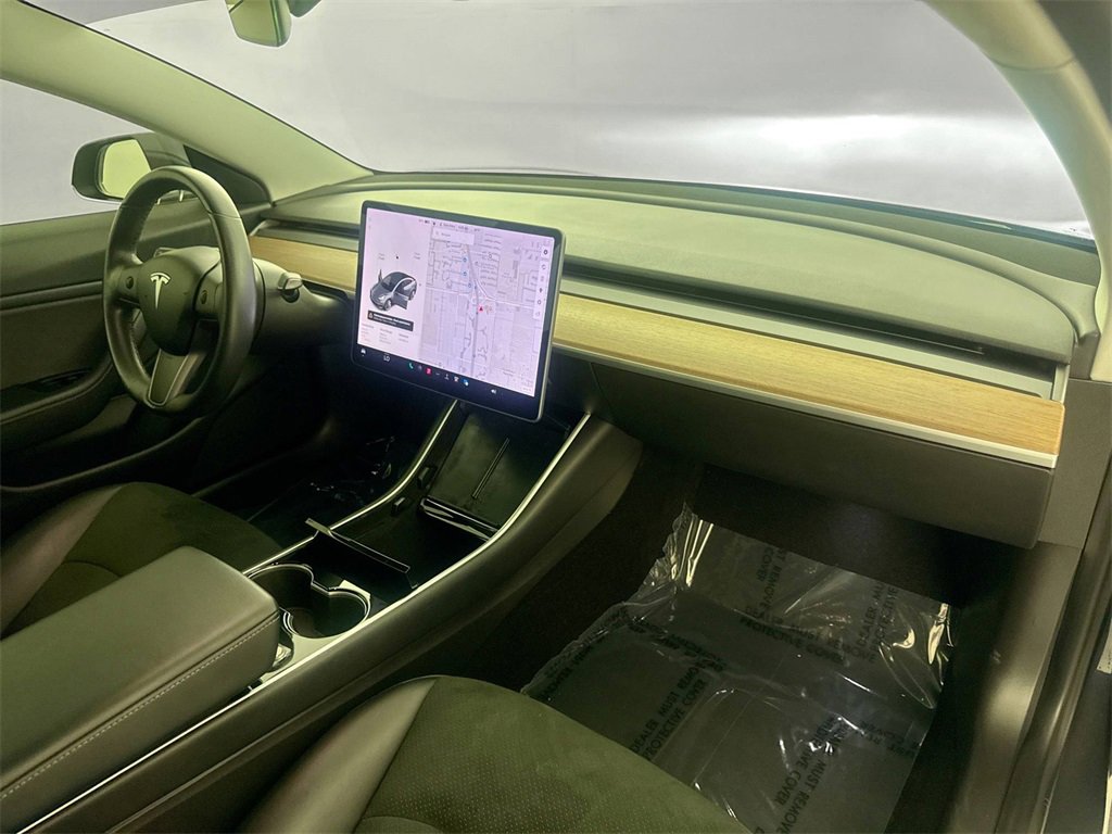 Used 2018 Tesla Model 3 Long Range image 28