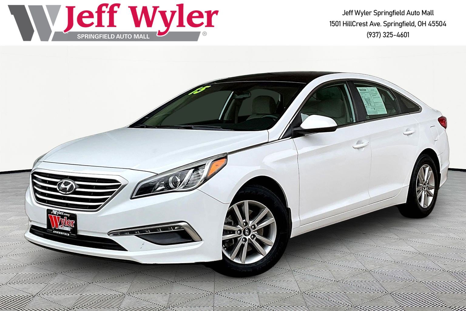 Used 2015 Hyundai Sonata SE w/ Option Group 09