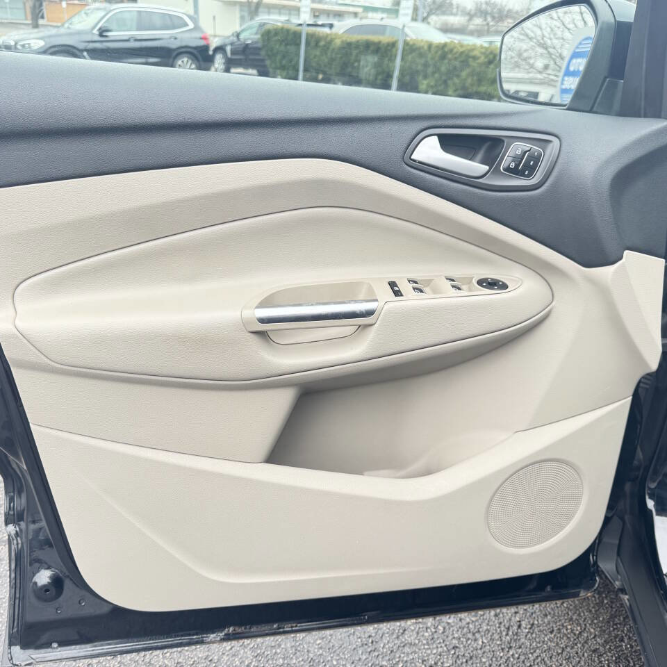 Used 2017 Ford Escape Titanium w/ Equipment Group 301A image 34