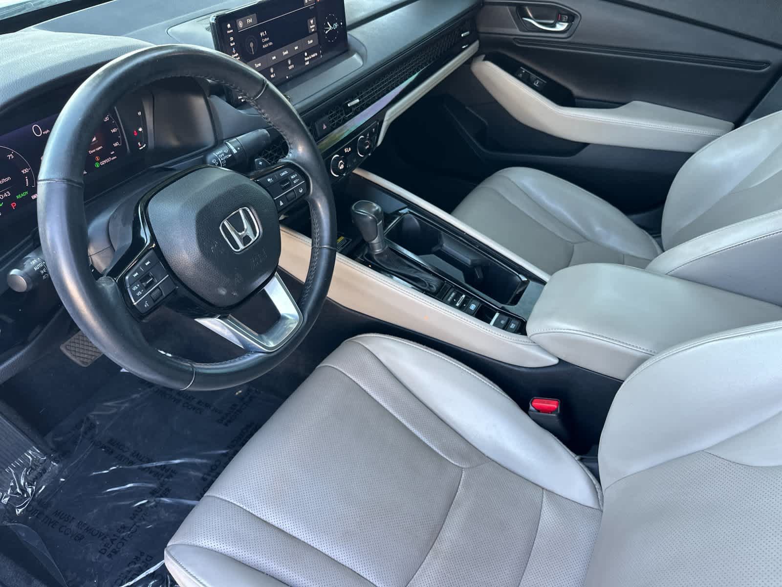 Used 2023 Honda Accord Touring image 12