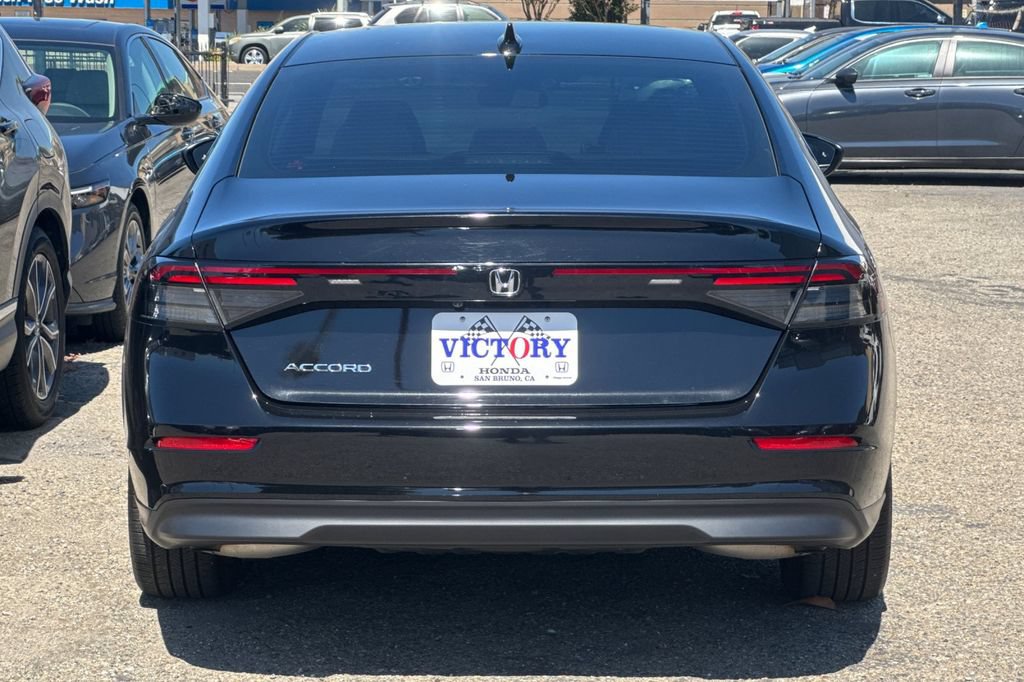 Used 2025 Honda Accord SE image 6