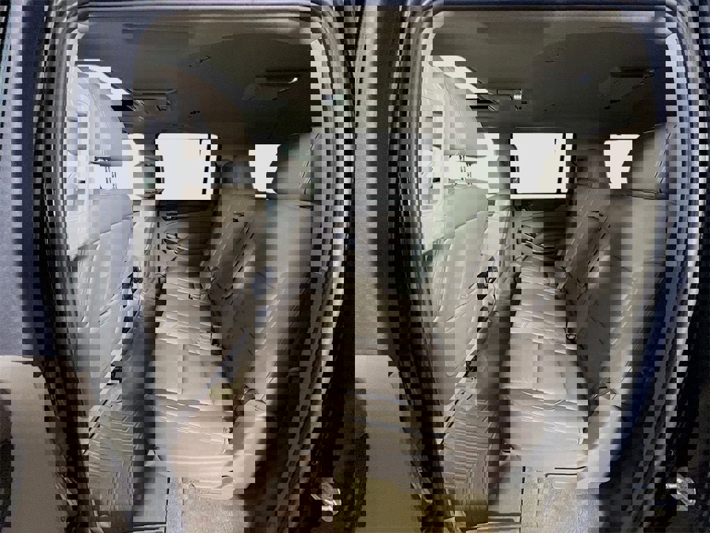 Used 2015 GMC Yukon XL SLT w/ Open Road Package image 19