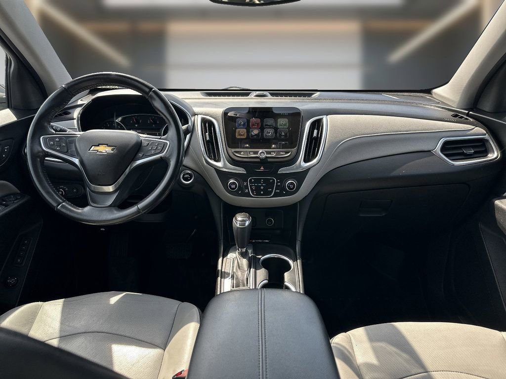 Used 2018 Chevrolet Equinox Premier FWD image 9