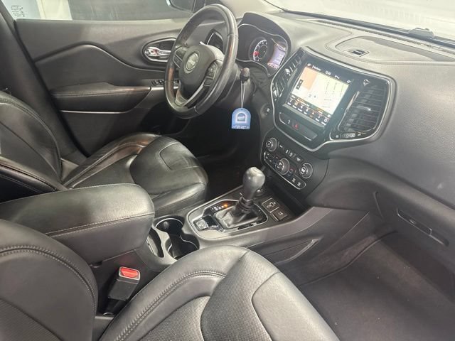 Used 2019 Jeep Cherokee Limited AWD/4WD image 25