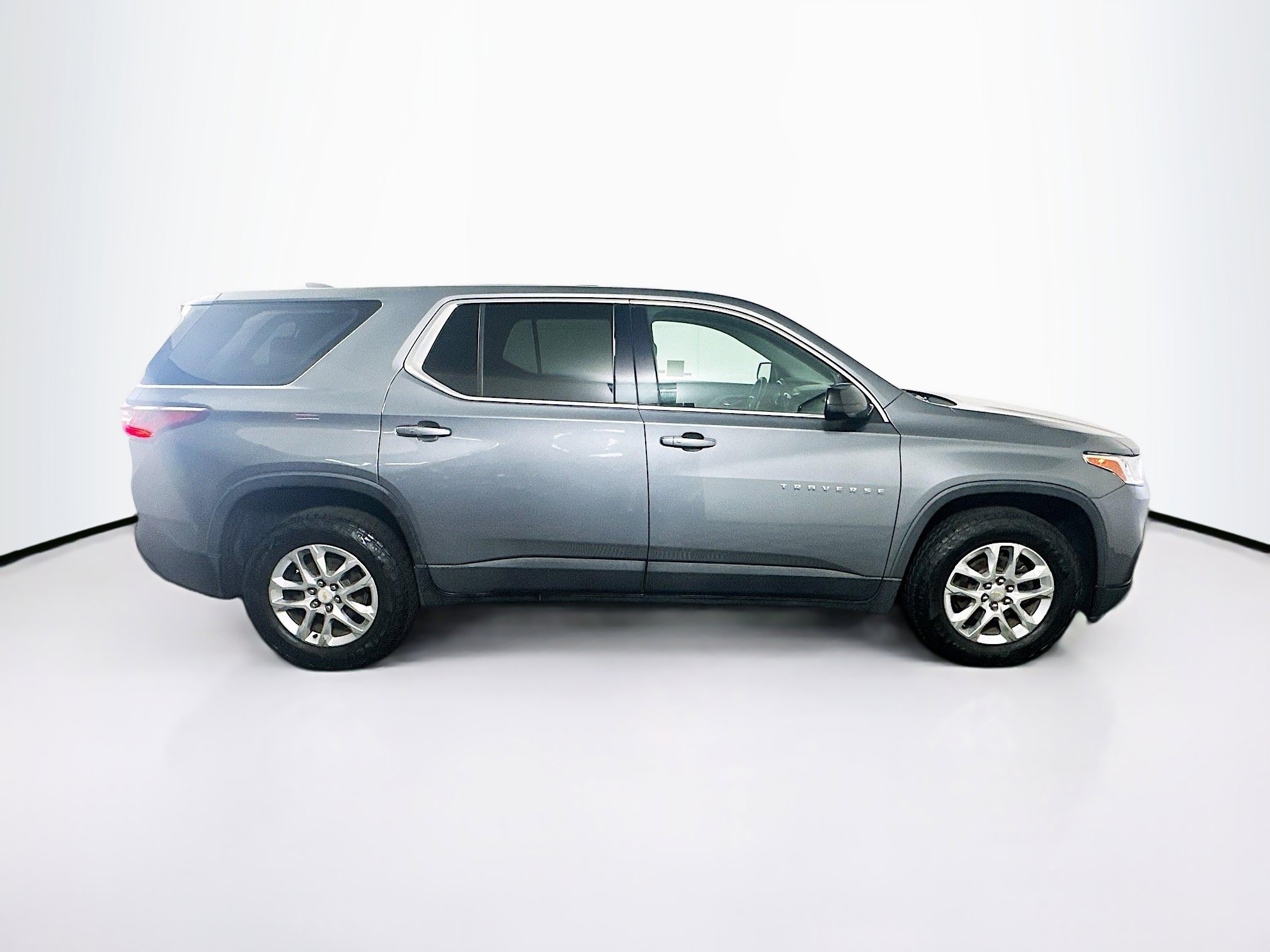 Used 2019 Chevrolet Traverse LS FWD image 10