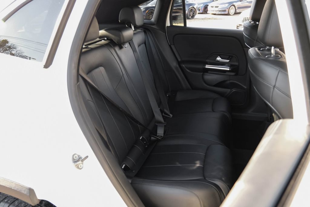 Used 2021 Mercedes-Benz GLA 250 image 34