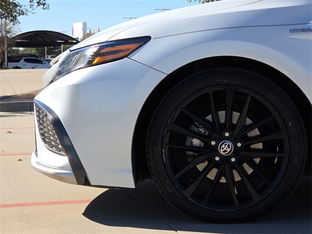 Used 2021 Toyota Camry XSE image 5