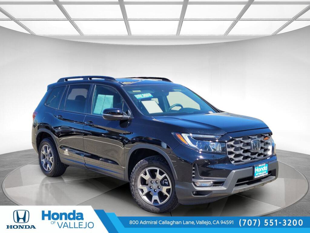 Certified 2023 Honda Passport TrailSport image 1