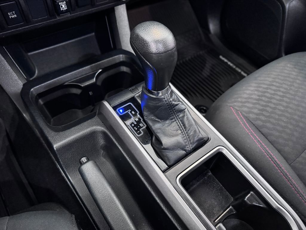 Used 2020 Toyota Tacoma SR5 image 20