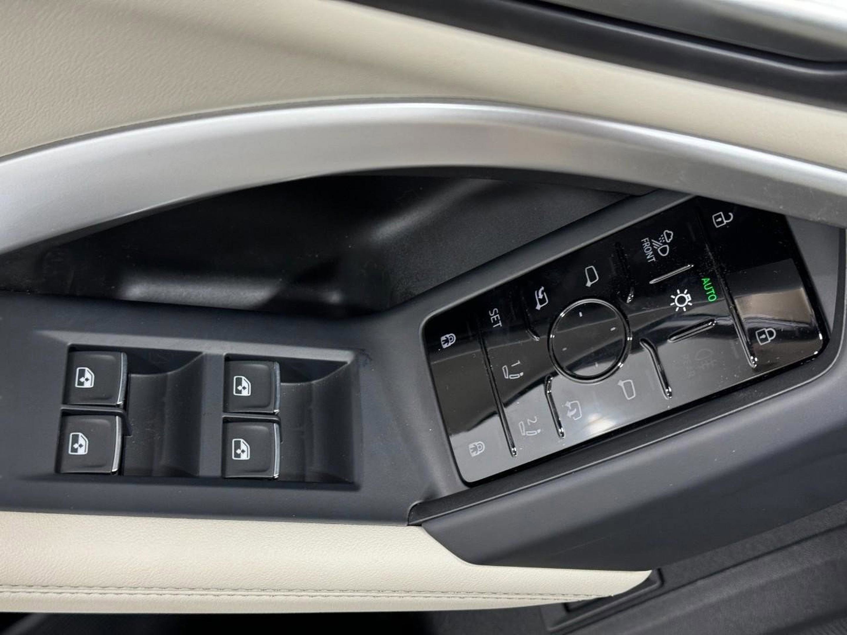 New 2025 Audi Q5 Premium Plus image 24