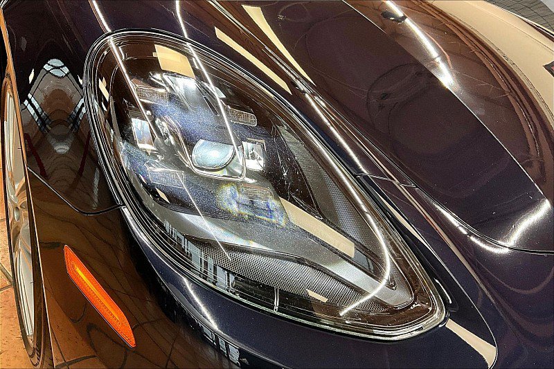 Used 2019 Porsche Panamera w/ Premium Package image 28