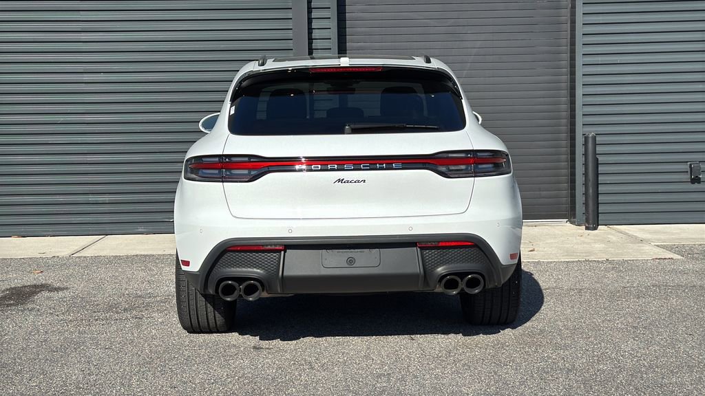 Used 2026 Porsche Macan AWD/4WD image 23