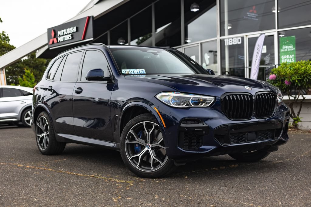 Used 2022 BMW X5 M50i w/ Executive Package AWD/4WD image 1