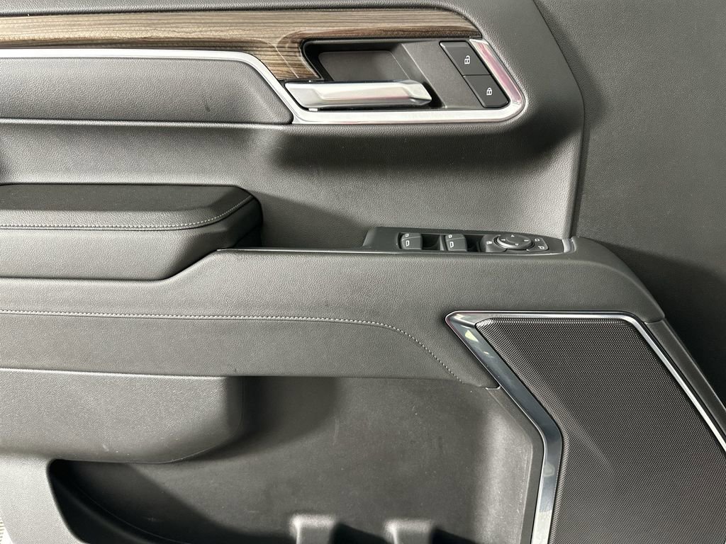 Used 2024 Chevrolet Silverado 1500 LT image 23