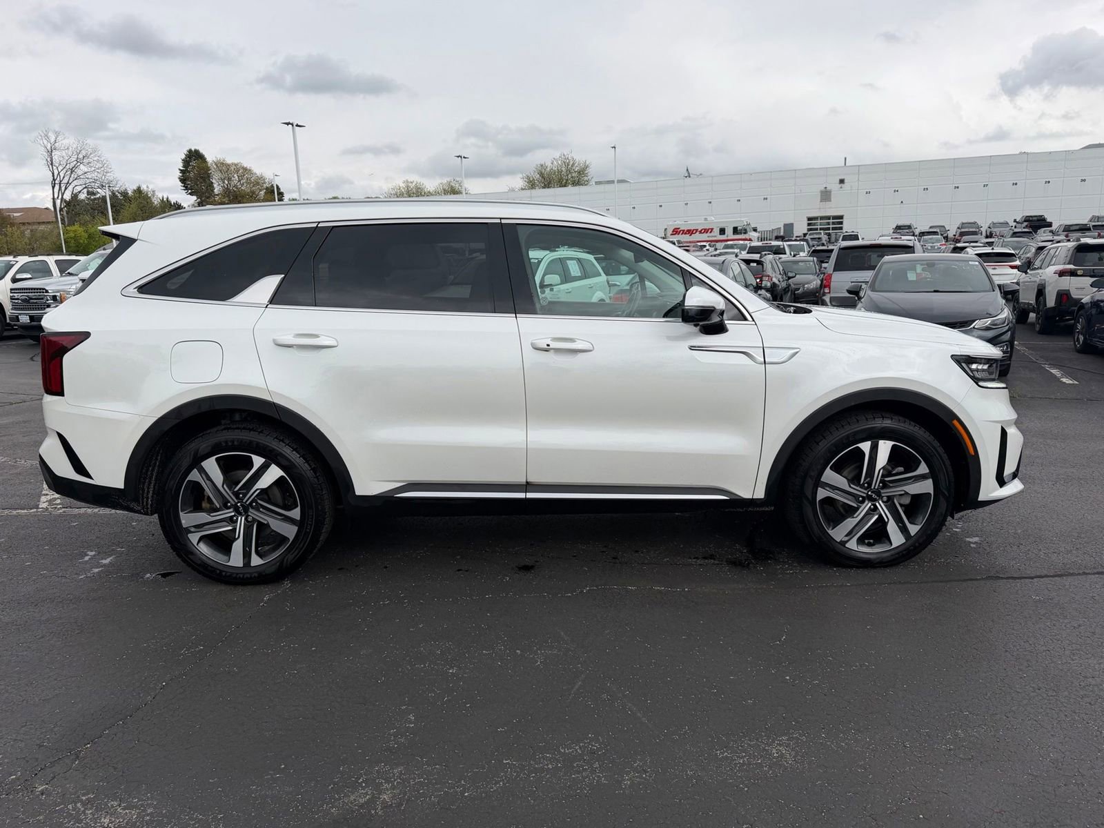 Used 2023 Kia Sorento SX Prestige AWD/4WD image 5