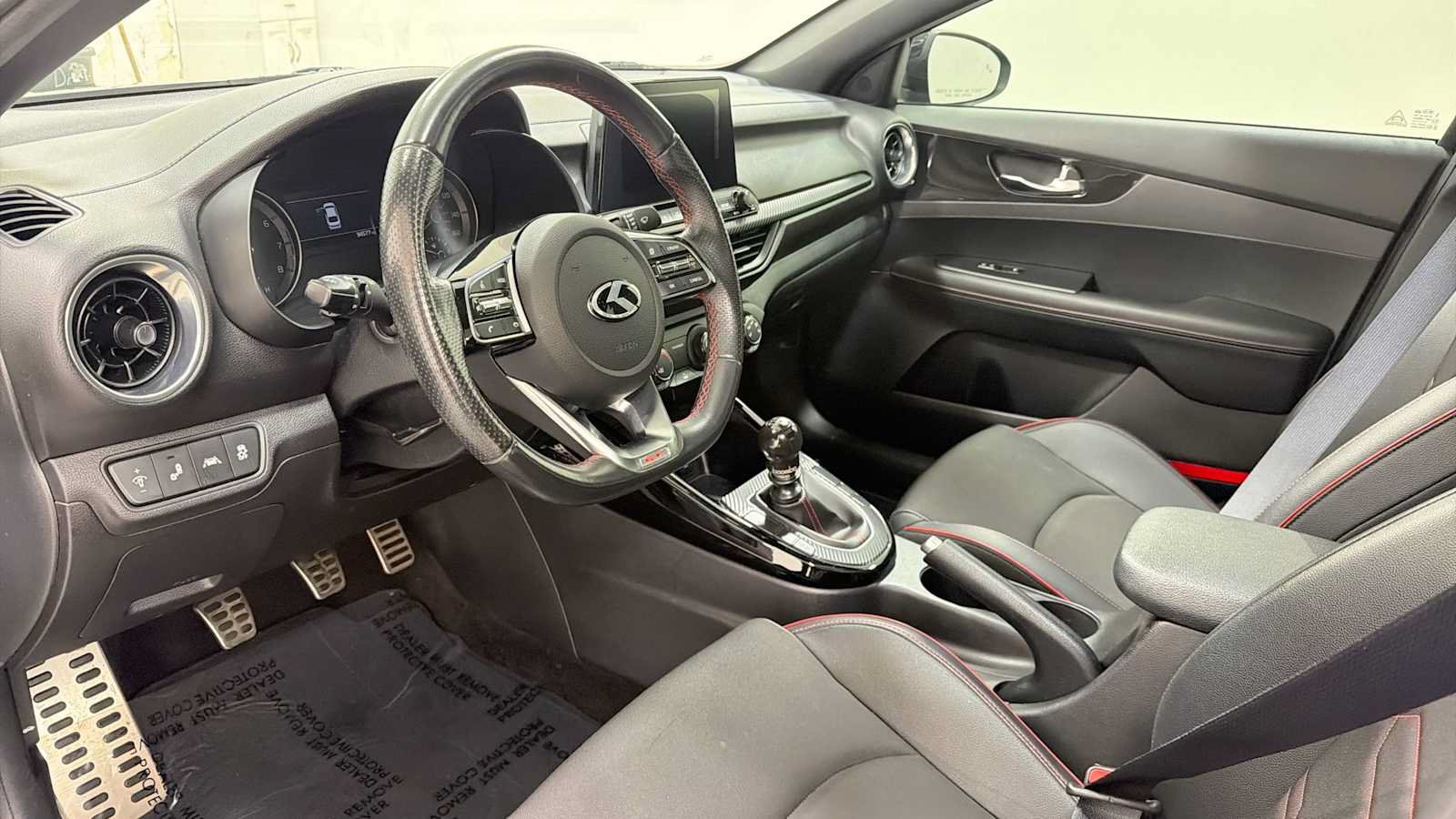 Used 2020 Kia Forte GT FWD image 12