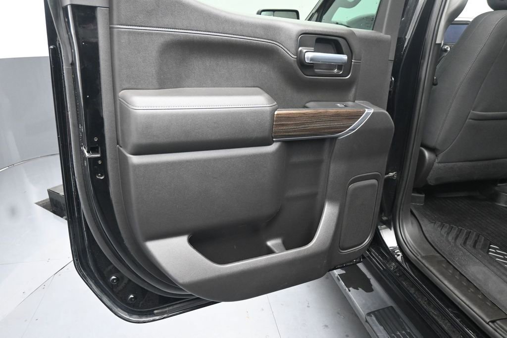 Used 2021 Chevrolet Silverado 1500 LT Trail Boss AWD/4WD image 16