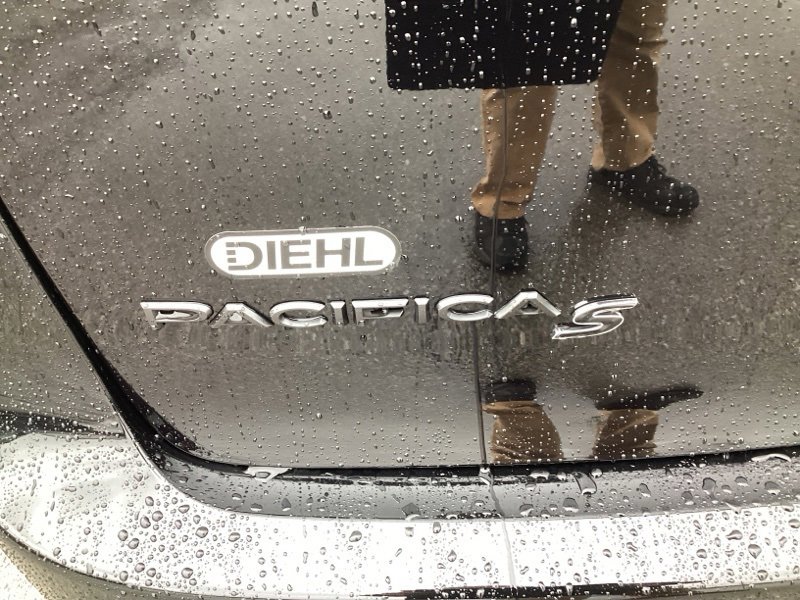 New 2026 Chrysler Pacifica Limited w/ S Appearance Package image 11