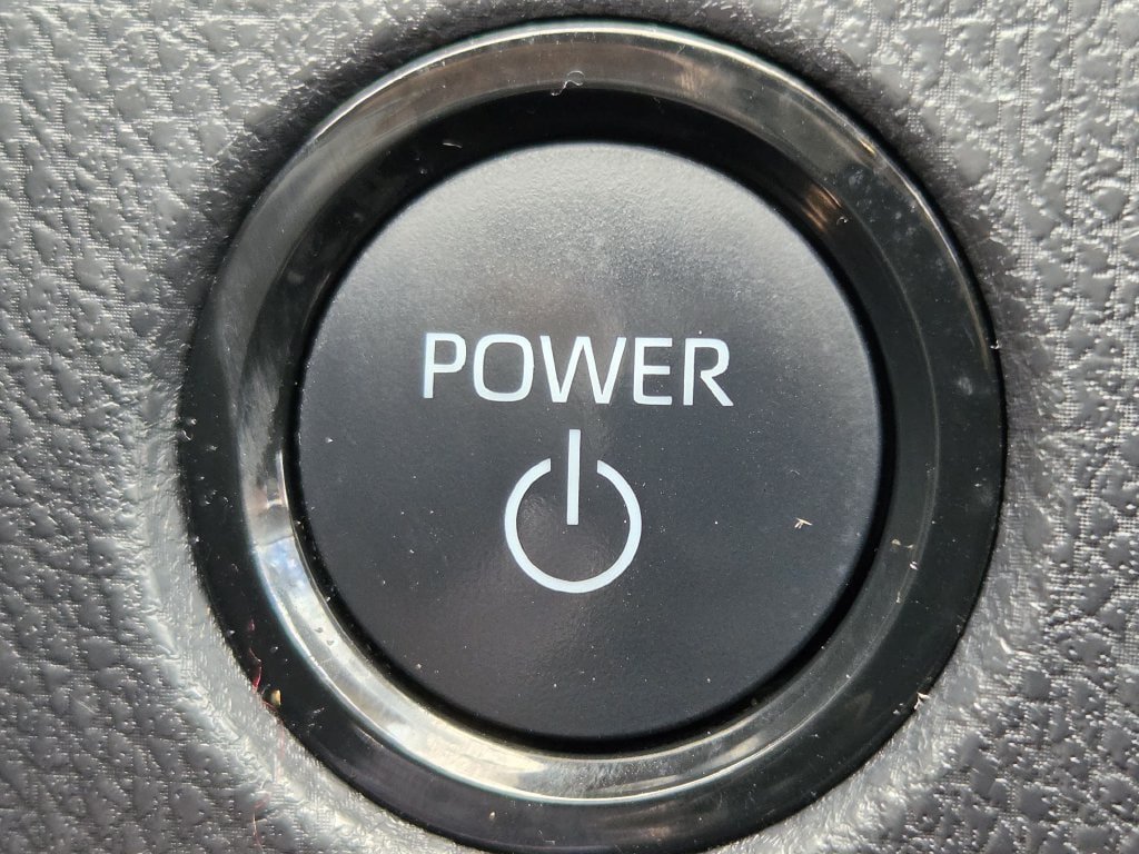 Used 2025 Toyota Camry LE FWD image 22