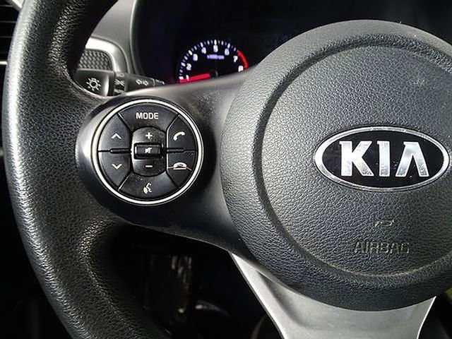 Used 2020 Kia Soul LX image 24