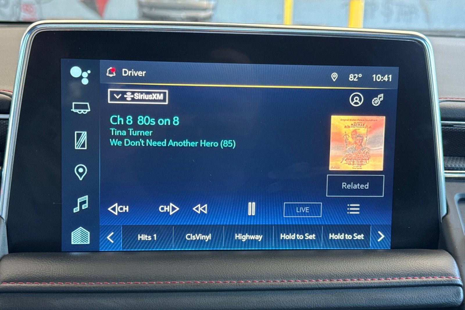 Used 2022 Chevrolet Tahoe RST w/ Sport Performance Package AWD/4WD image 19