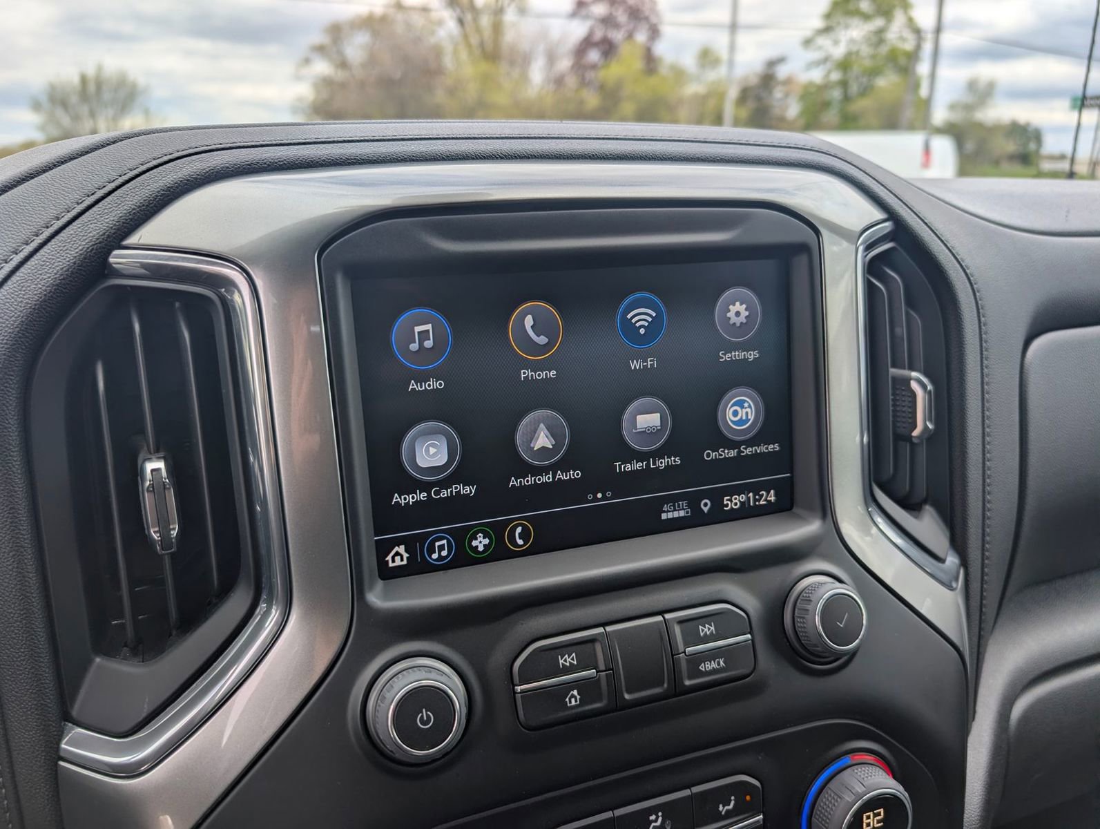 Used 2022 Chevrolet Silverado 1500 RST AWD/4WD image 16