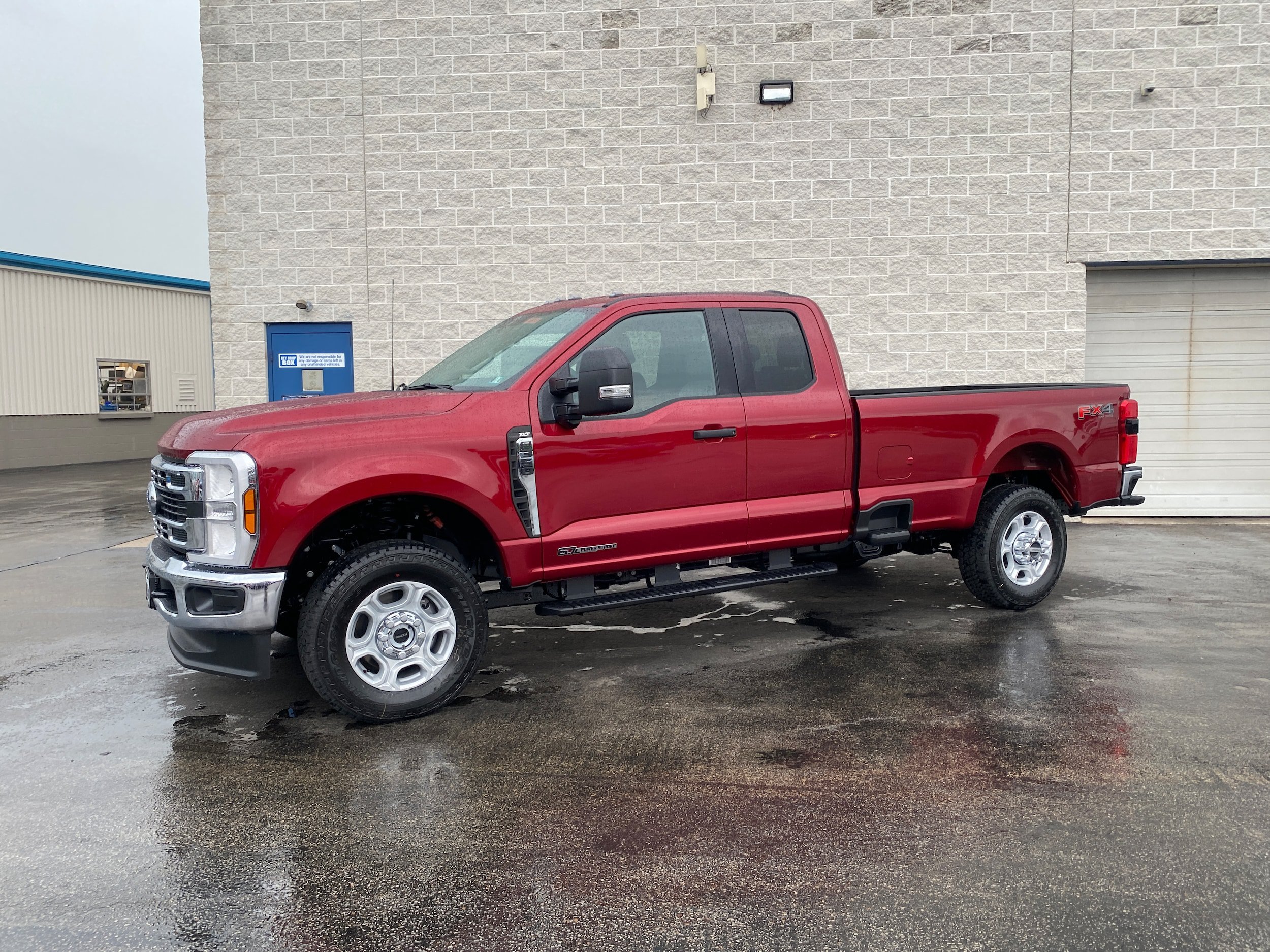 New 2026 Ford F350 XLT w/ 360-Degree Camera Package AWD/4WD image 4