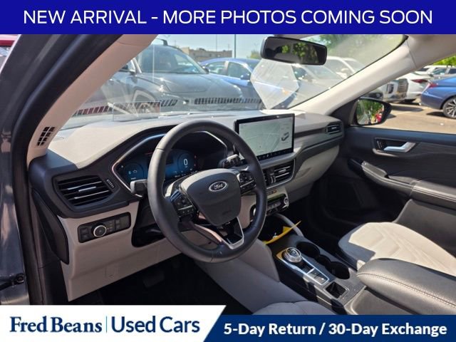 Used 2023 Ford Escape Platinum w/ Premium Technology Package FWD image 8