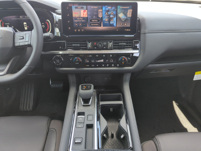 New 2026 Nissan Pathfinder SL FWD image 23