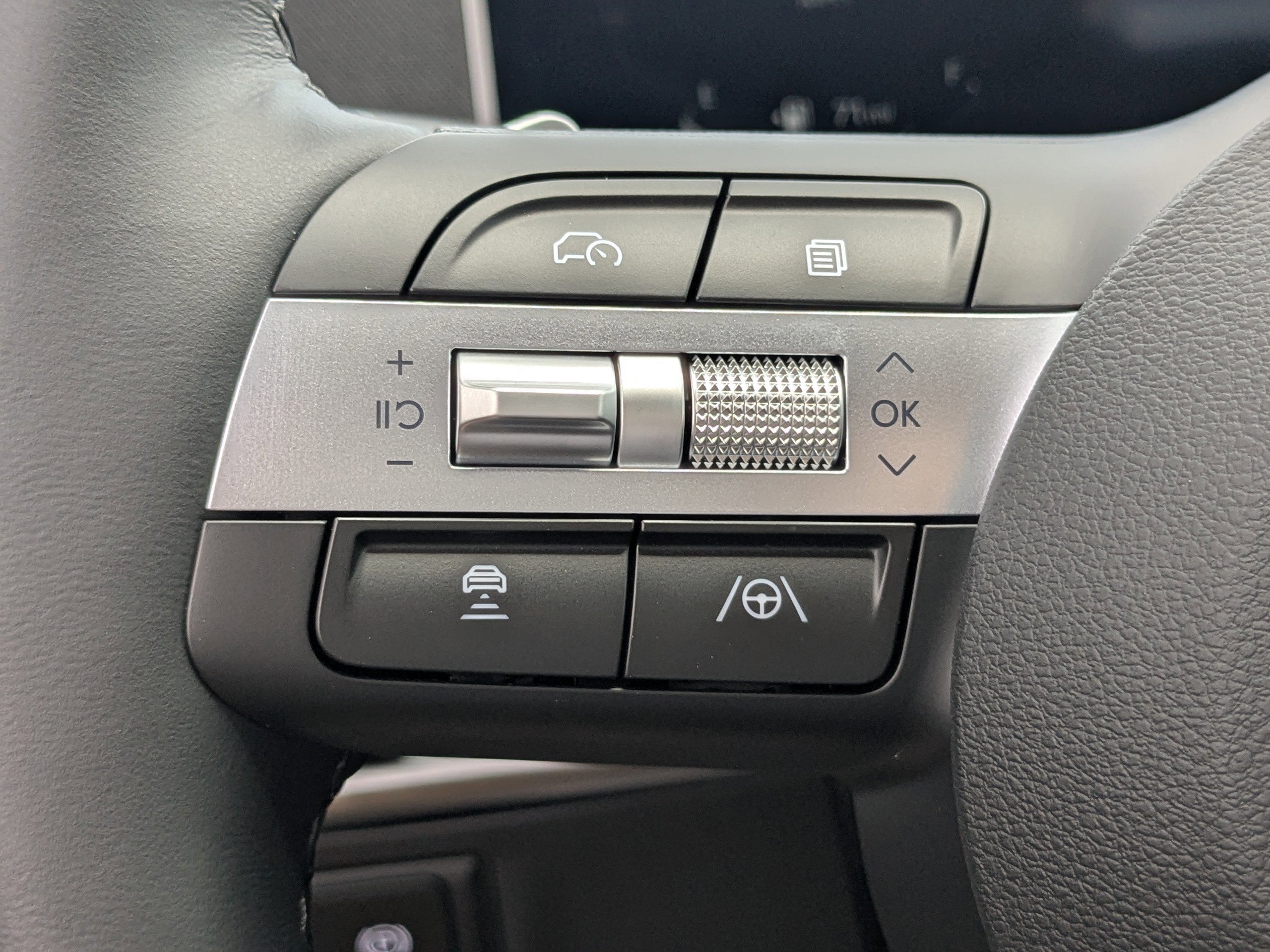 New 2026 Hyundai Tucson Limited image 21