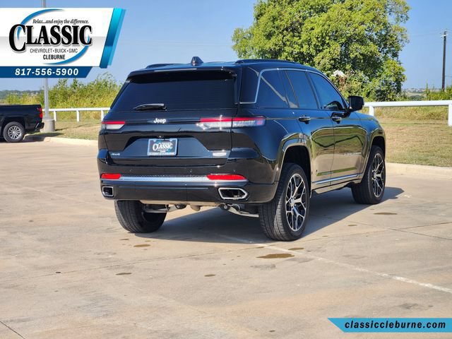 Used 2024 Jeep Grand Cherokee Summit AWD/4WD image 10