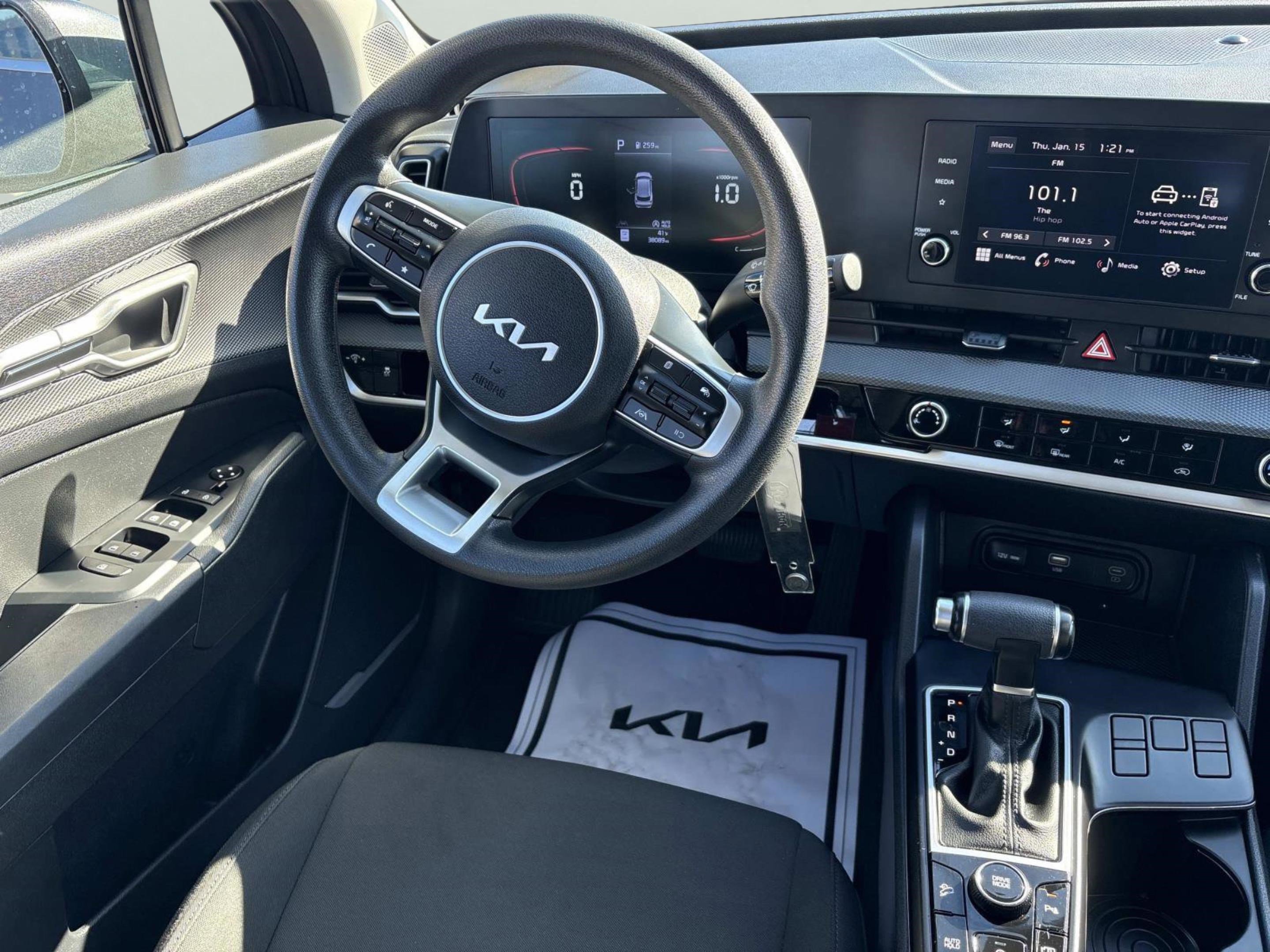 Used 2024 Kia Sportage LX image 13