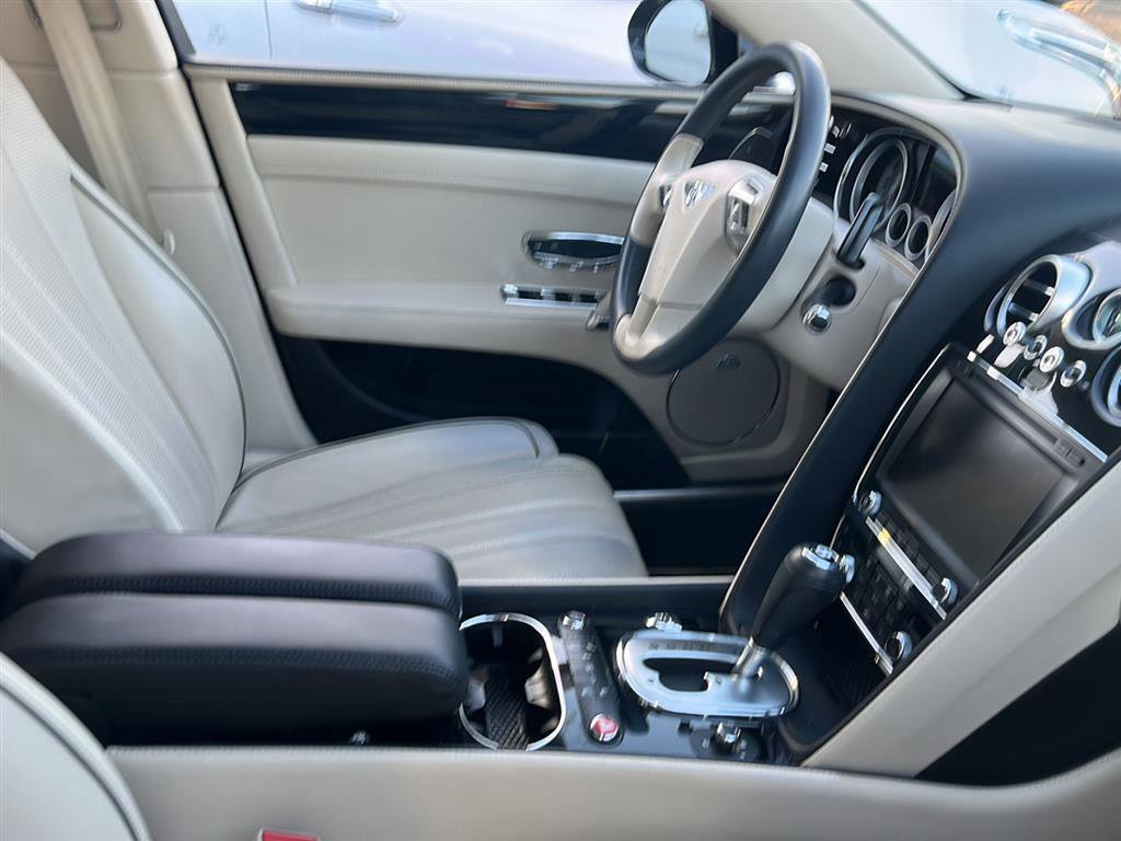 Used 2015 Bentley Flying Spur V8 AWD/4WD image 4