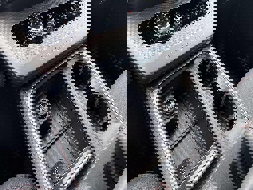 Certified 2025 Ford Expedition Active AWD/4WD image 23