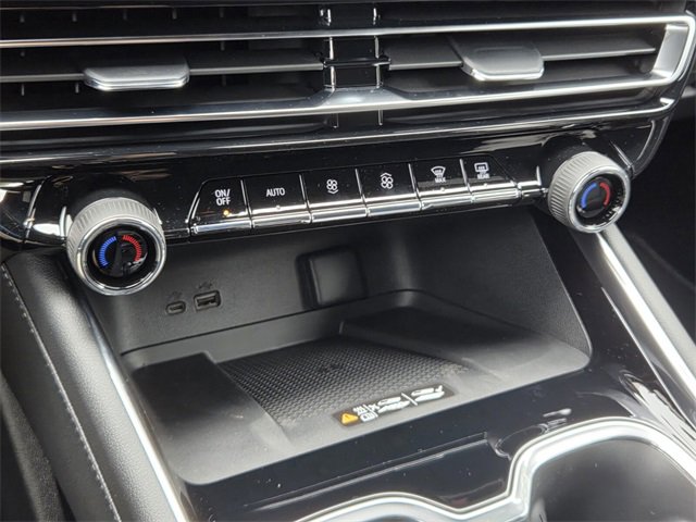 New 2026 Chevrolet Traverse LT w/ Midnight/Sport Edition image 21