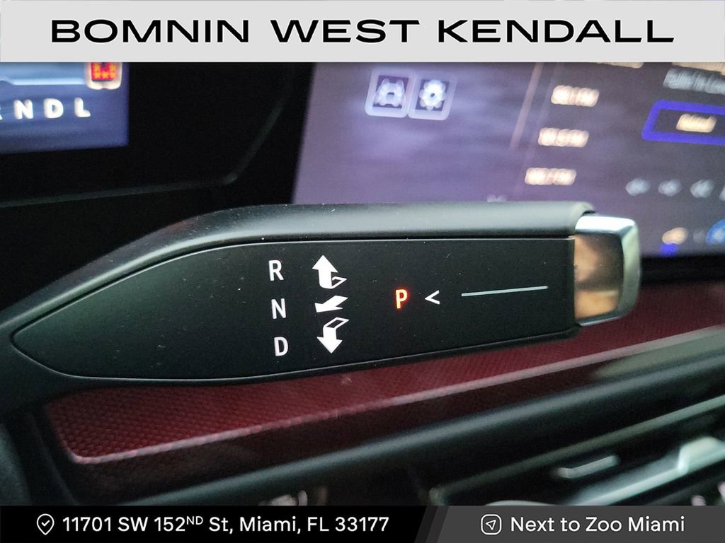 Used 2025 Chevrolet Traverse Z71 w/ Enhanced Driving Package image 15