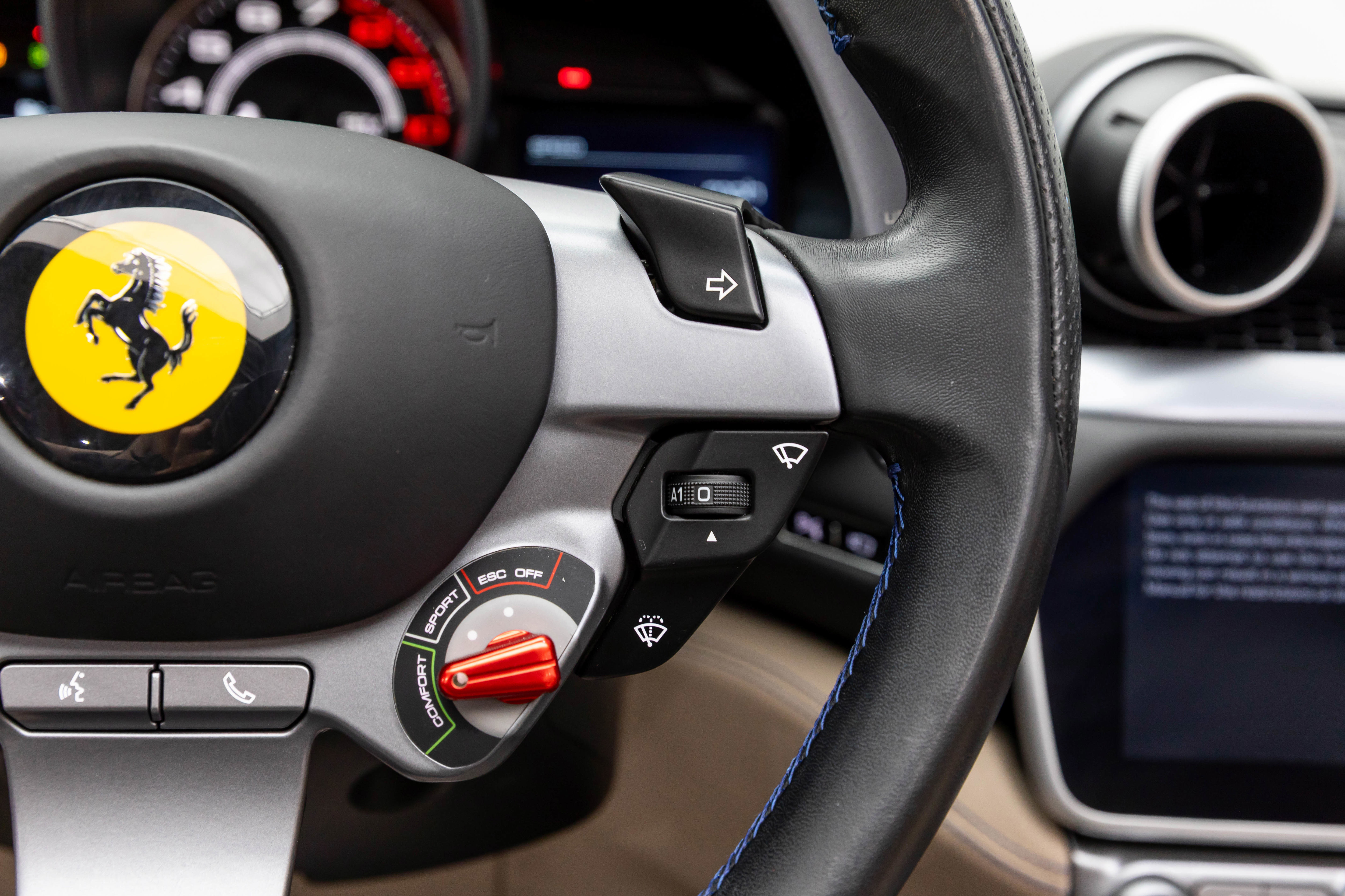 Certified 2019 Ferrari Portofino image 25