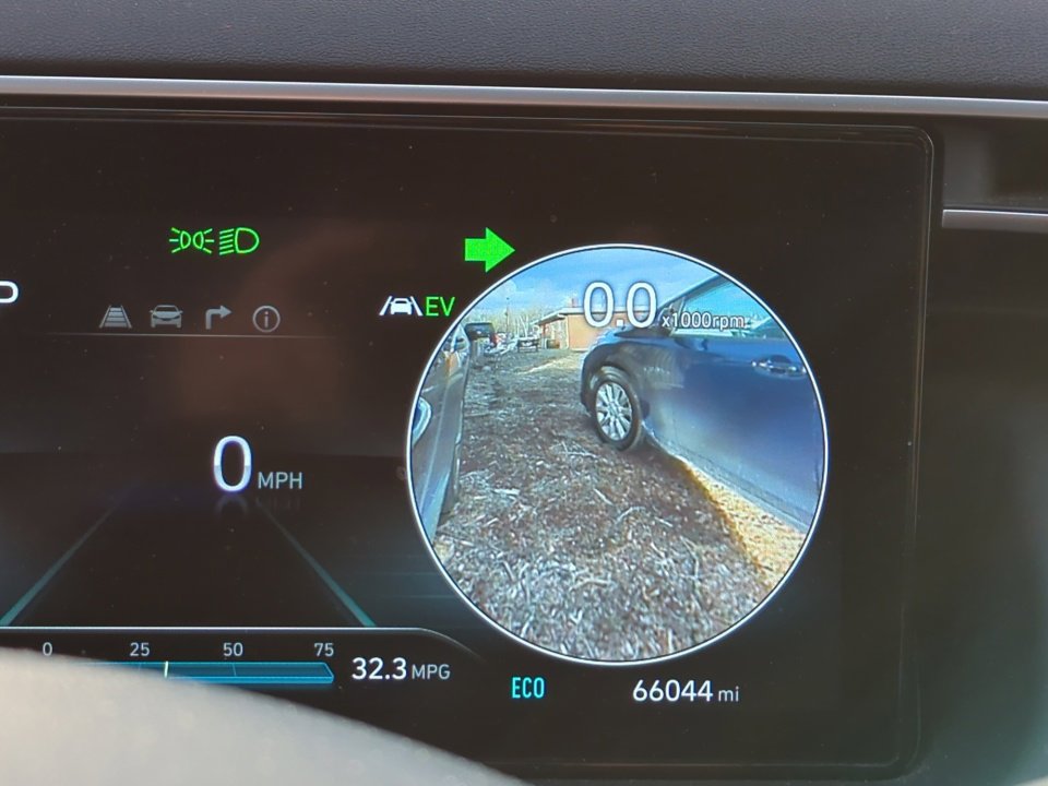 Used 2022 Hyundai Tucson Limited w/ Cargo Package image 22