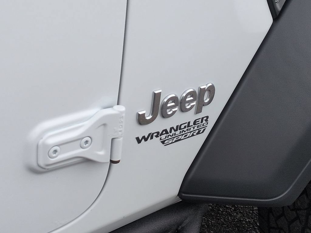Used 2018 Jeep Wrangler Unlimited Sport AWD/4WD image 24