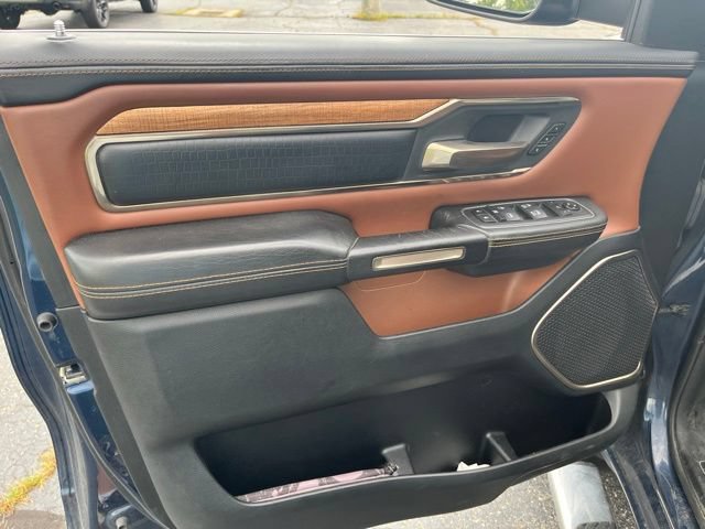 Used 2019 RAM 1500 Laramie Longhorn w/ Off-Road Group AWD/4WD image 9