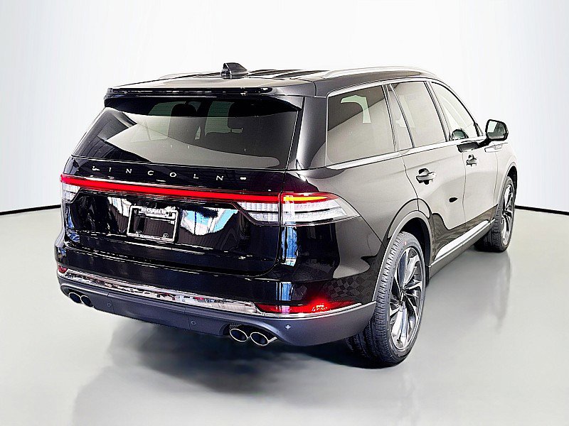 New 2026 Lincoln Aviator Reserve image 7
