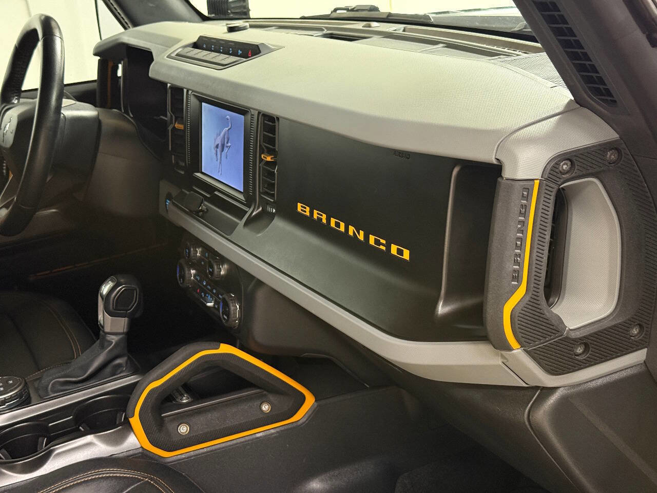 Used 2021 Ford Bronco Badlands image 48