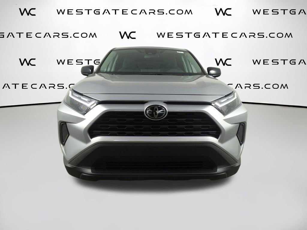 Used 2024 Toyota RAV4 LE image 4