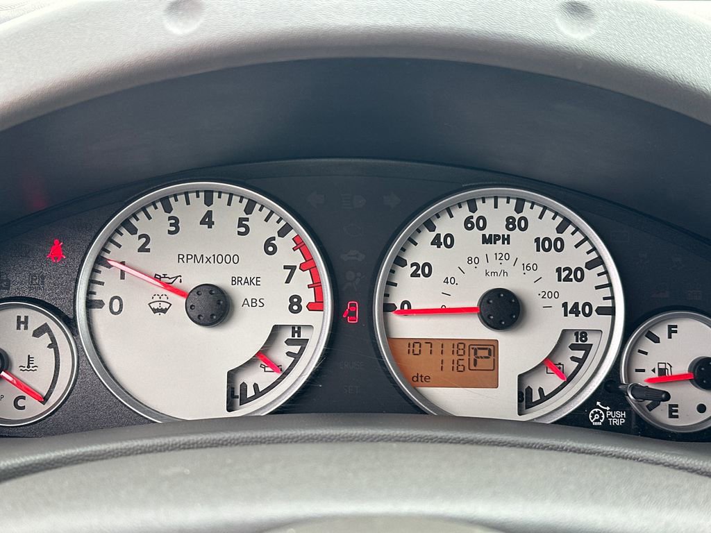 Used 2015 Nissan Frontier Desert Runner image 26