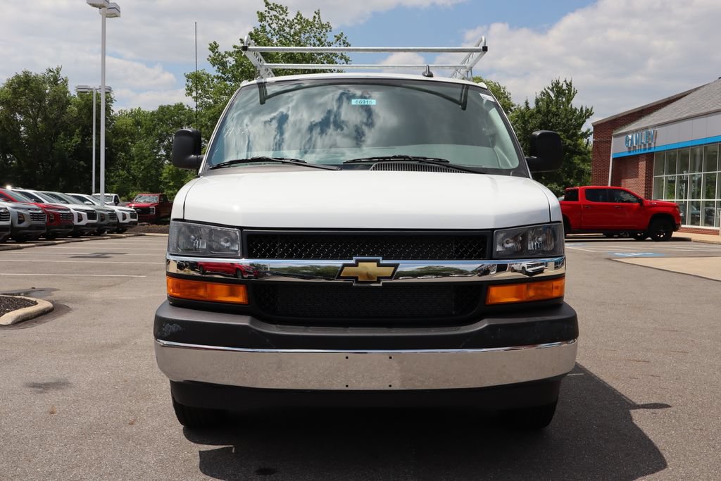 New 2025 Chevrolet Express 2500 w/ Driver Convenience Package RWD image 5