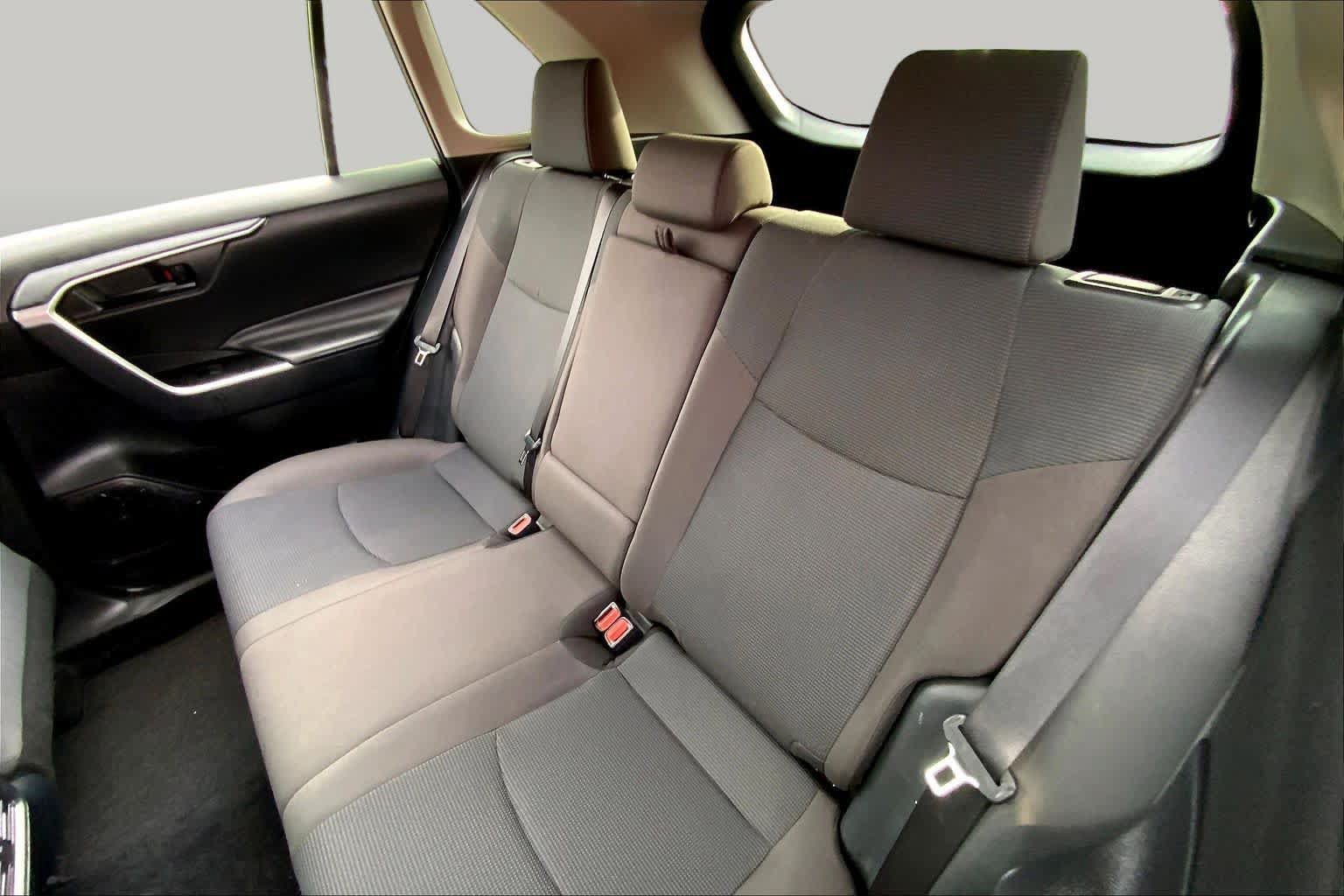 Used 2025 Toyota RAV4 LE FWD image 20