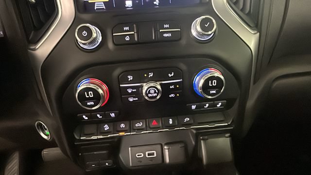 Used 2019 GMC Sierra 1500 SLT w/ SLT Premium Package AWD/4WD image 22