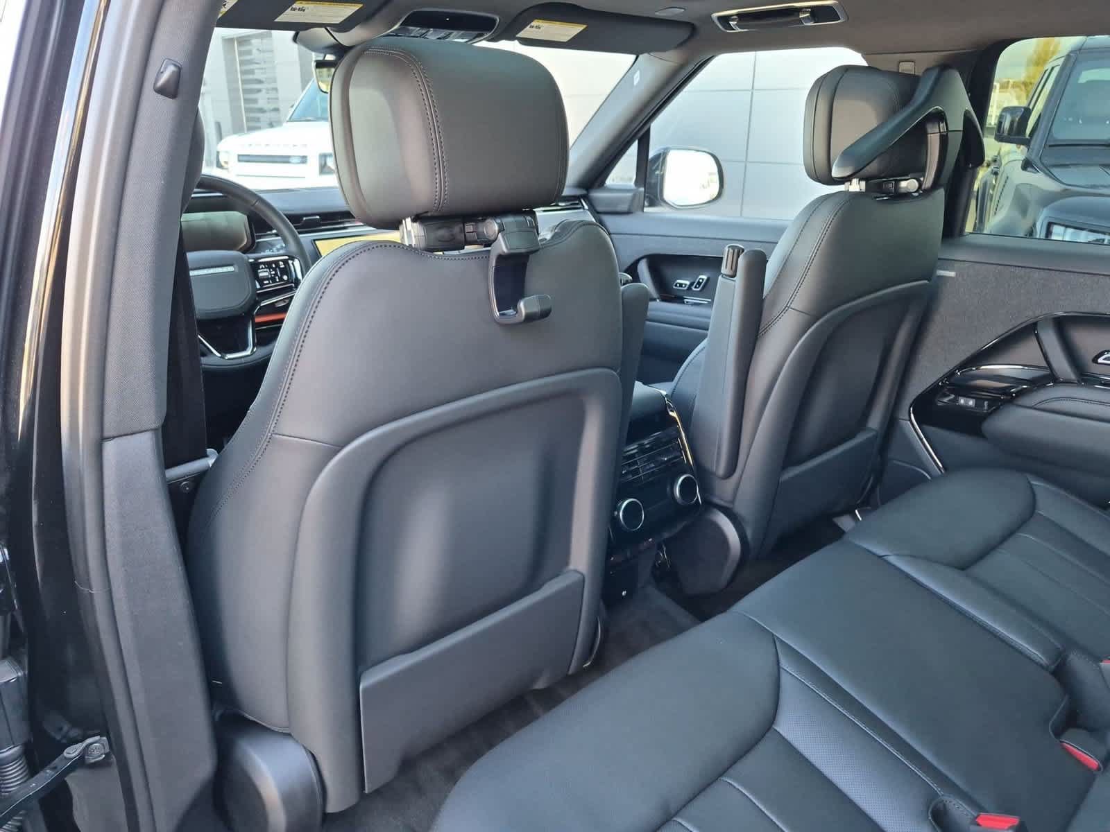 New 2027 Land Rover Range Rover Sport Dynamic SE AWD/4WD image 18