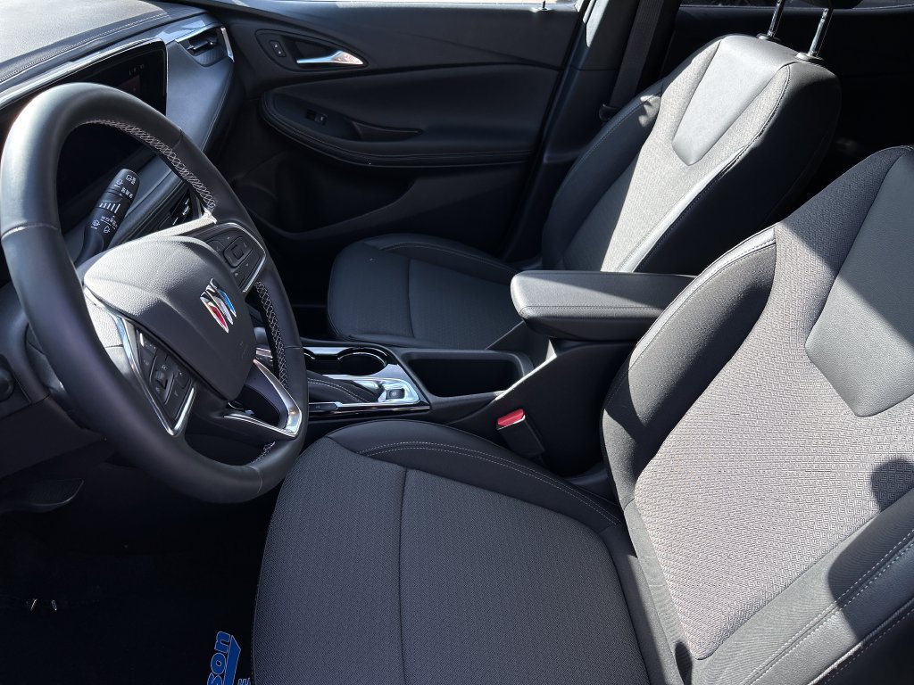 Used 2024 Buick Encore GX Preferred w/ Comfort Package FWD image 11