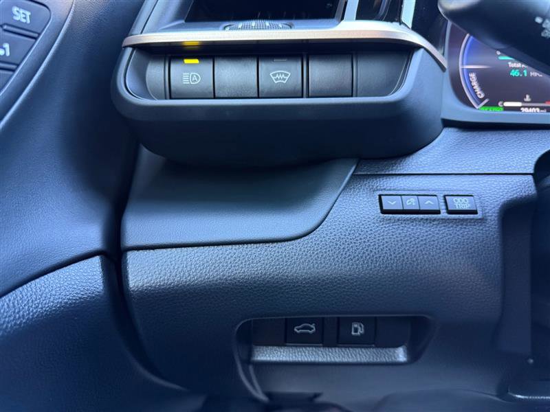 Used 2023 Toyota Crown image 28